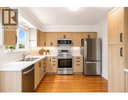Recreation room - 4379 Shelbourne St, Saanich, BC V8N3G4 Photo 11