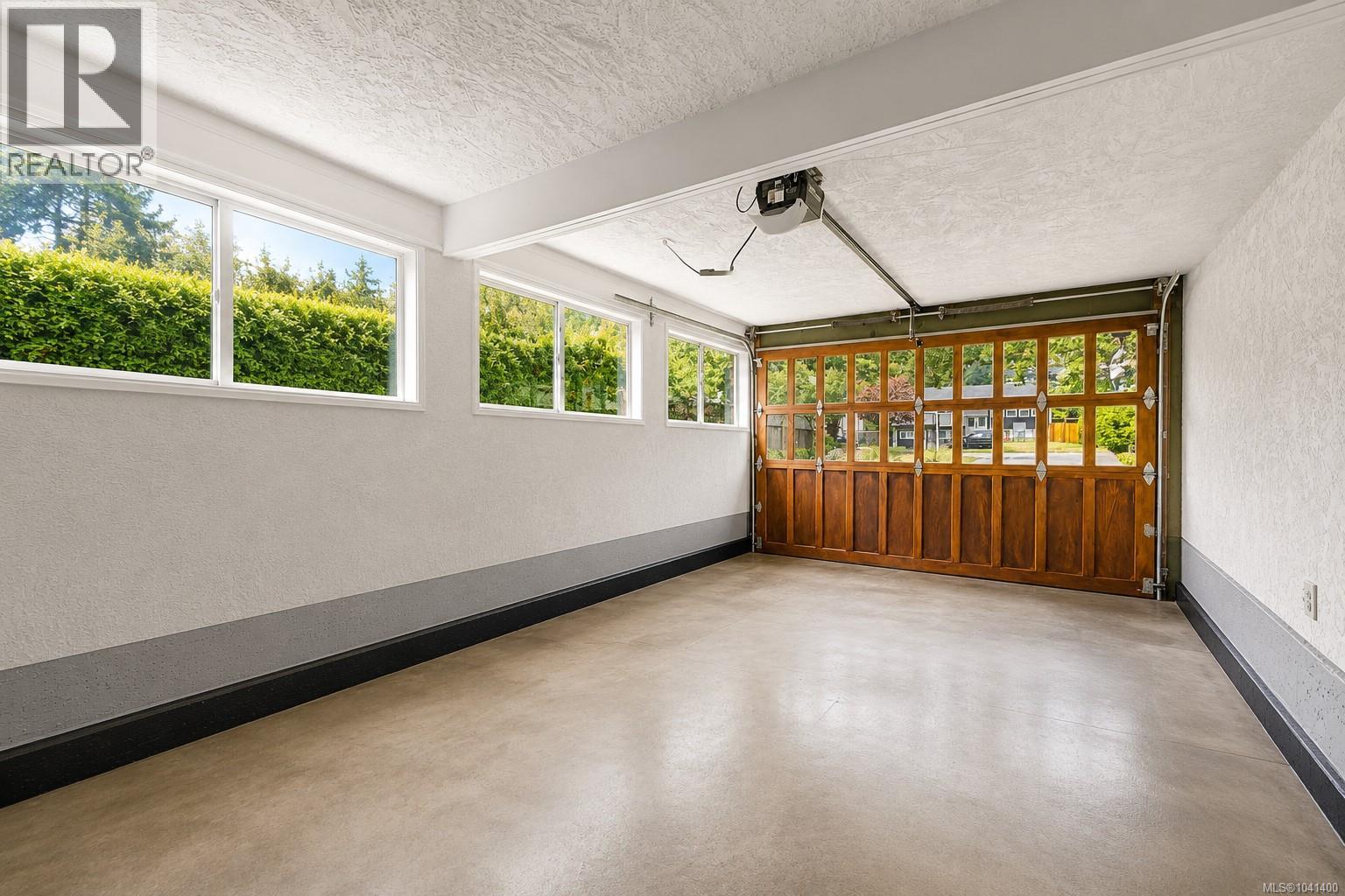  4379 Shelbourne Street, Saanich