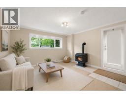 4379 Shelbourne St, Saanich, BC V8N3G4 Photo 25