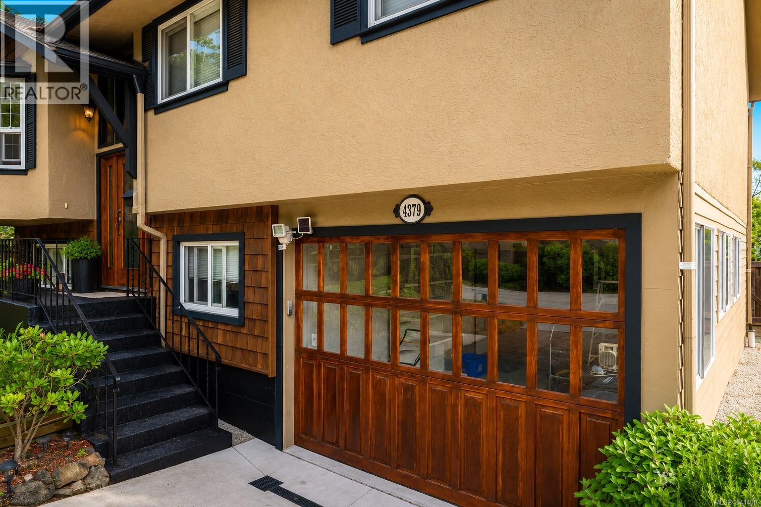  4379 Shelbourne Street, Saanich