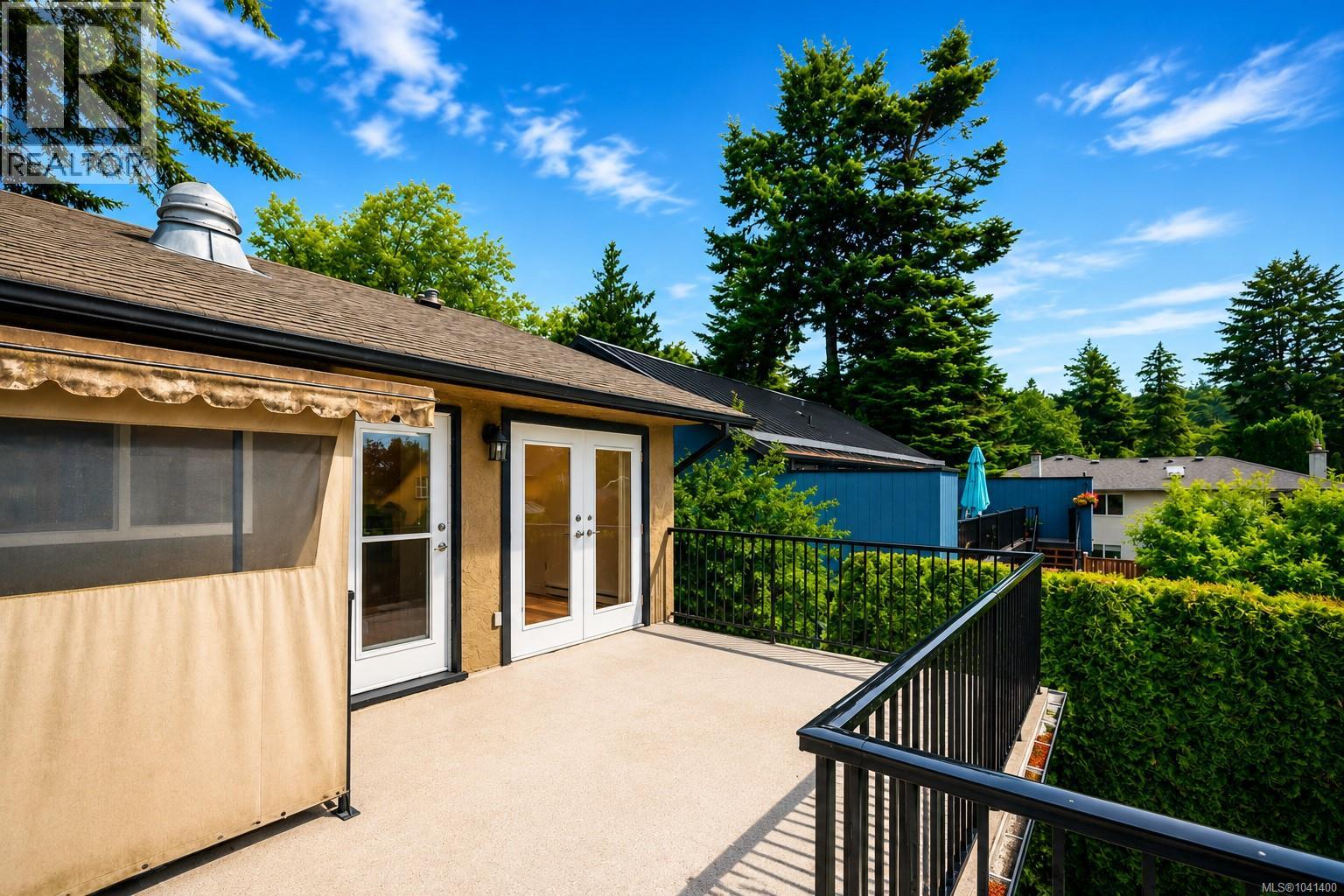  4379 Shelbourne Street, Saanich