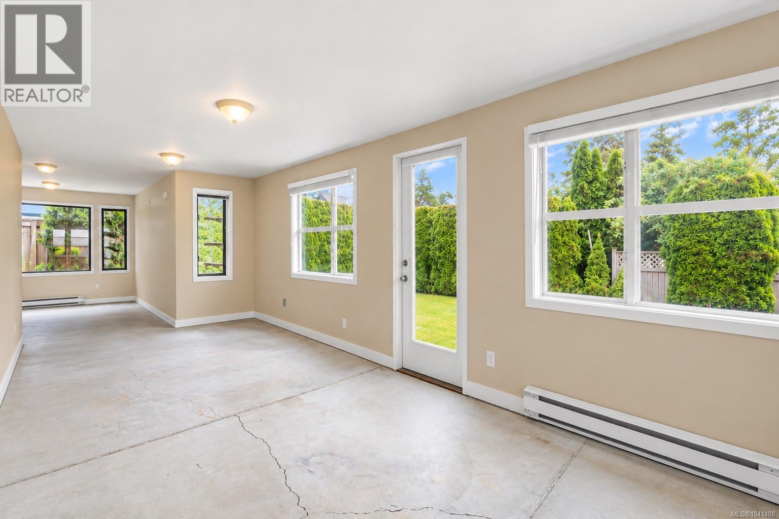  4379 Shelbourne Street, Saanich