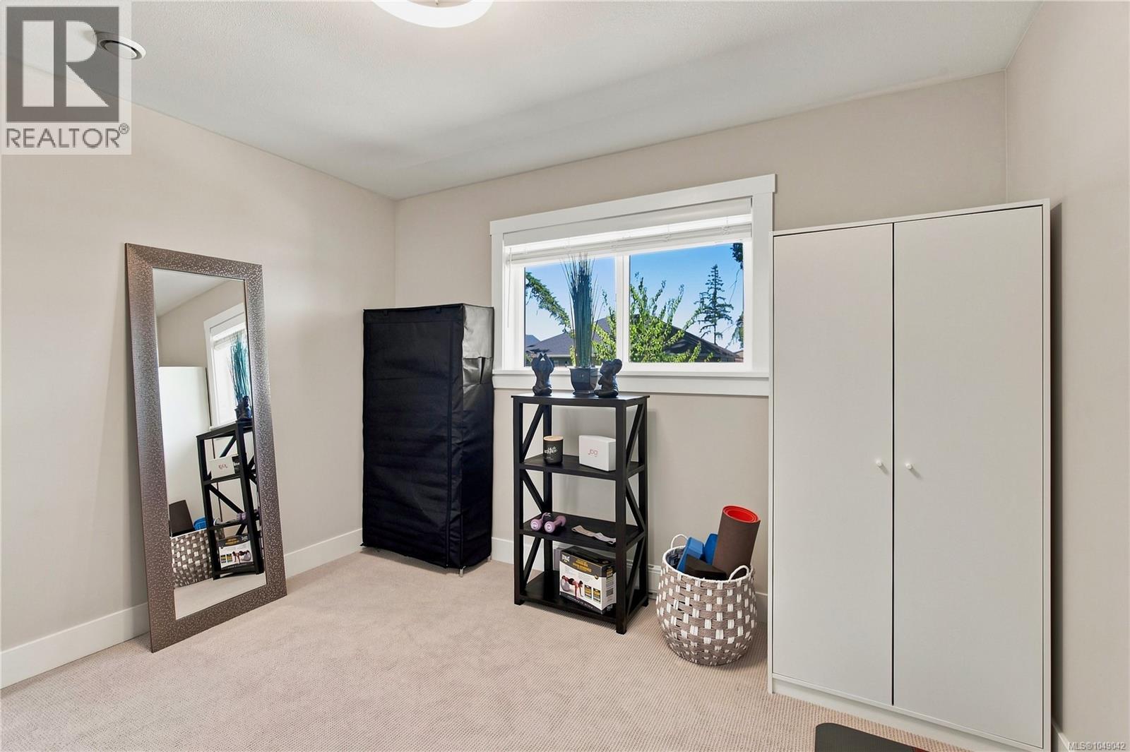 528 Steeves Rd - Image 38