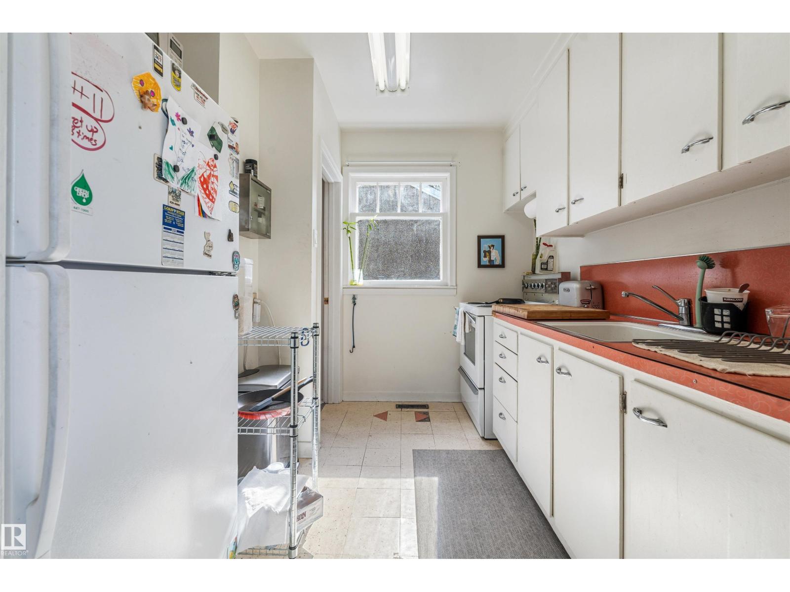 10982 117 ST NW - Image 23