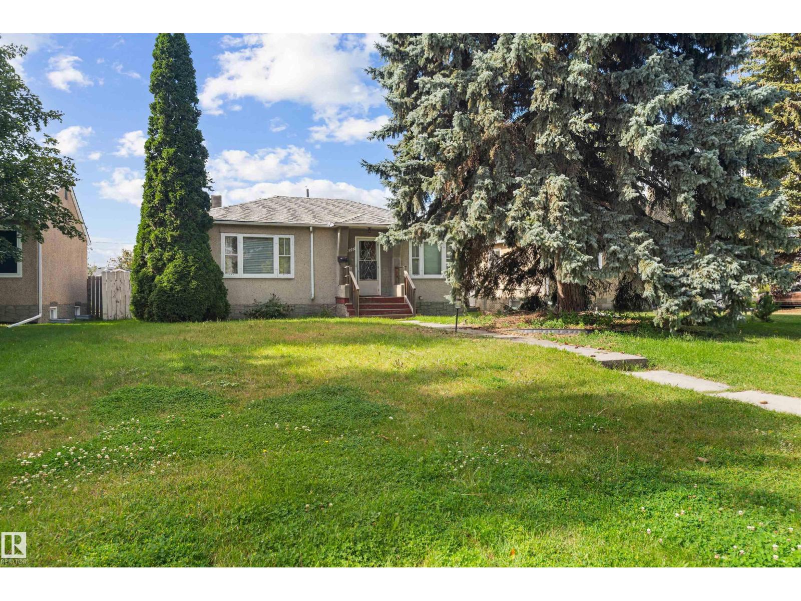 10982 117 ST NW - 2