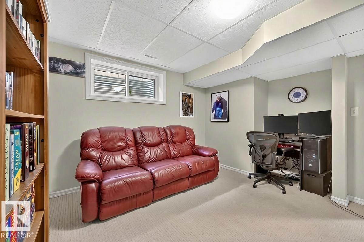 8503 11 AV SW - 26