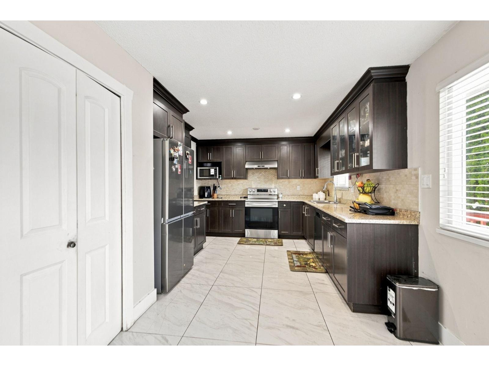 7567 114 STREET, Delta