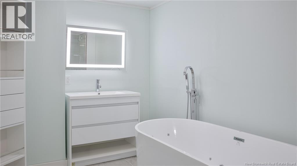 8003 Route 102, Greenwich — photo 8