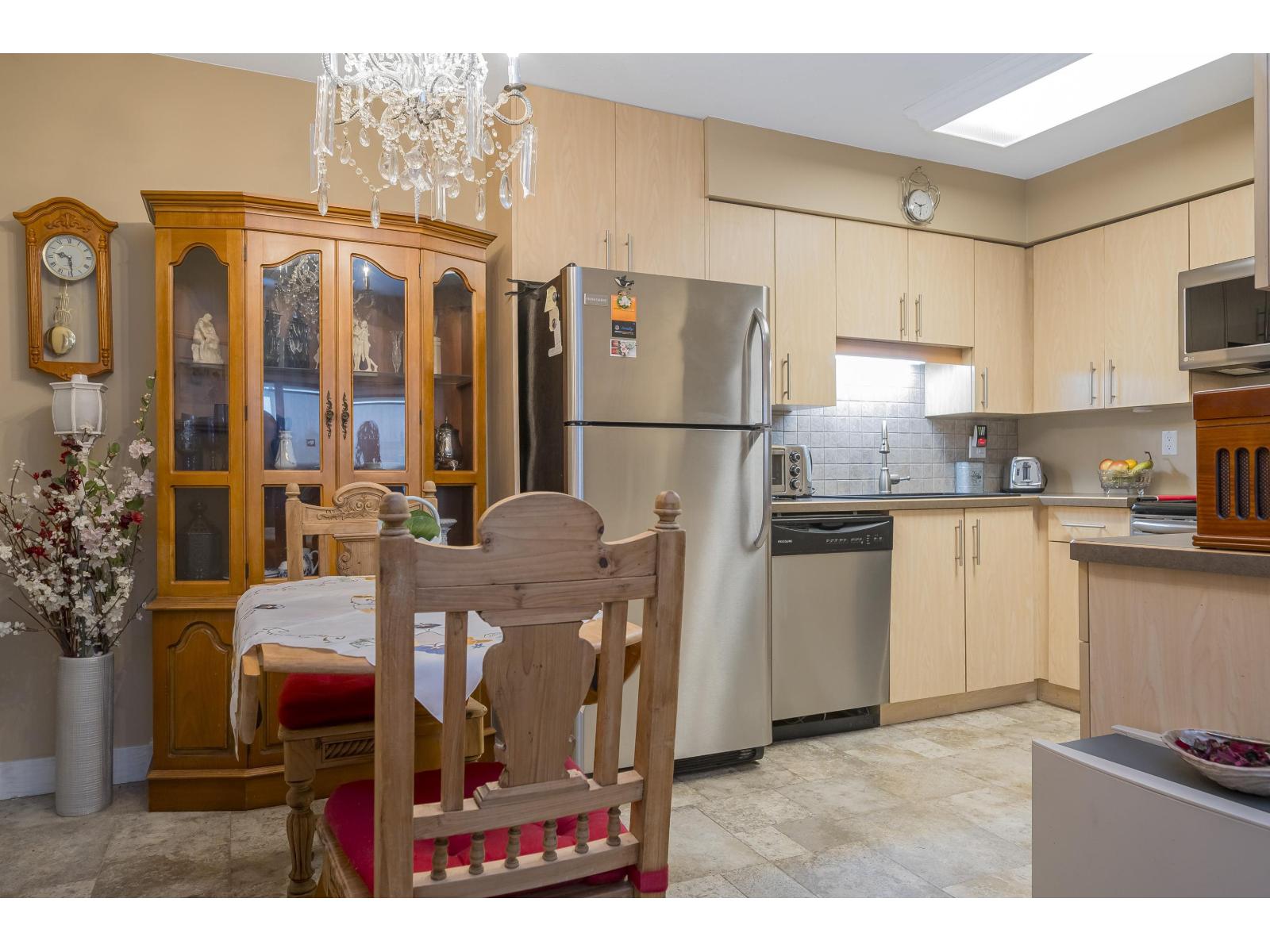 230 31955 OLD YALE ROAD, Abbotsford