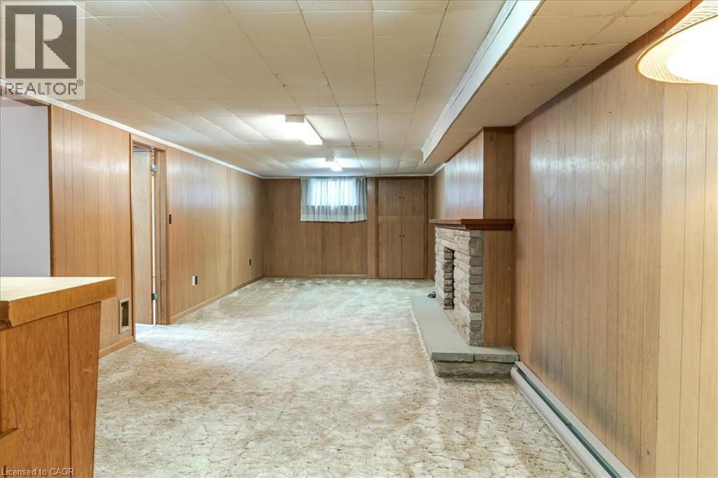 12 DAVERN Road - 25
