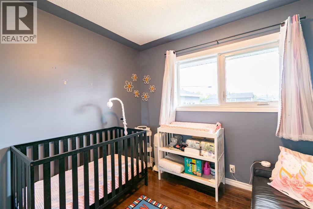 Listing photo – 5707 46 Avenue, Stettler