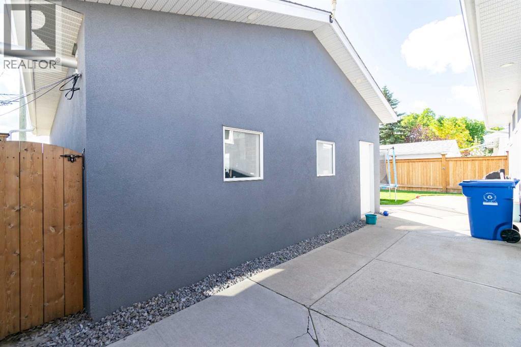 Listing photo – 5707 46 Avenue, Stettler