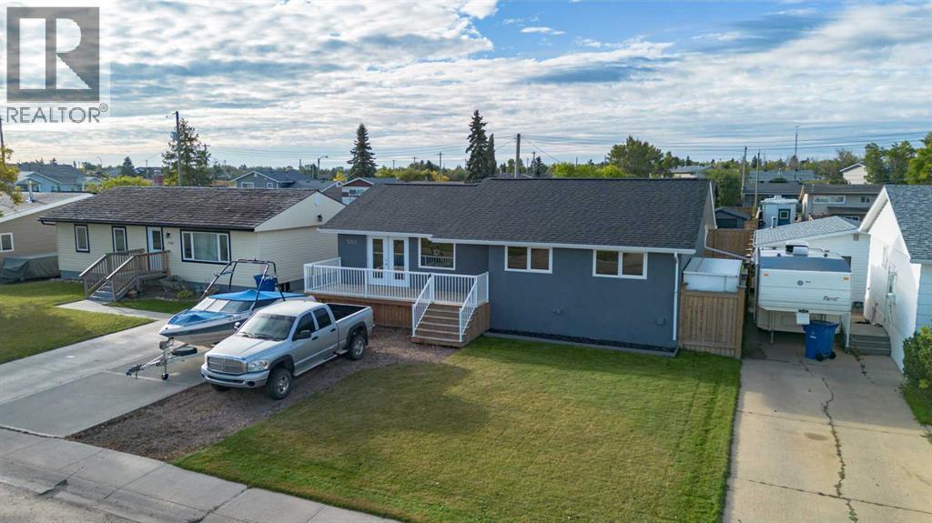 Listing photo – 5707 46 Avenue, Stettler