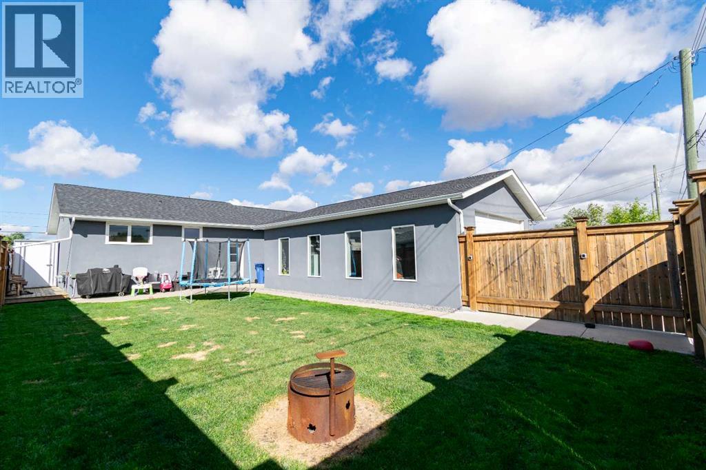 Listing photo – 5707 46 Avenue, Stettler
