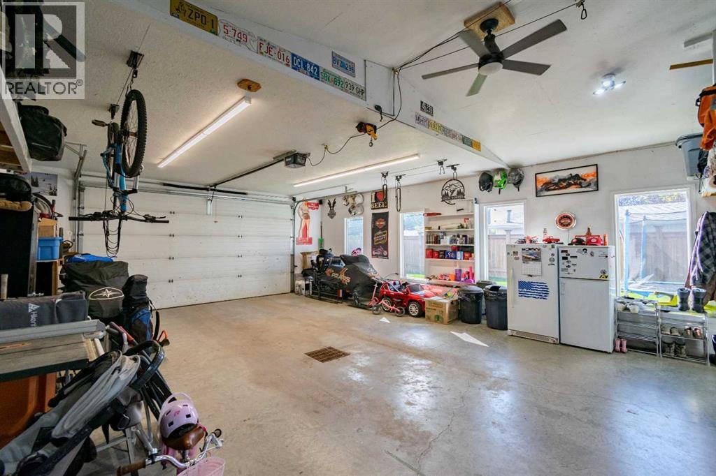 Listing photo – 5707 46 Avenue, Stettler