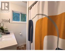 3045 Canoe Point Rd, Hilton Beach, ON P0R1G0 Photo 20