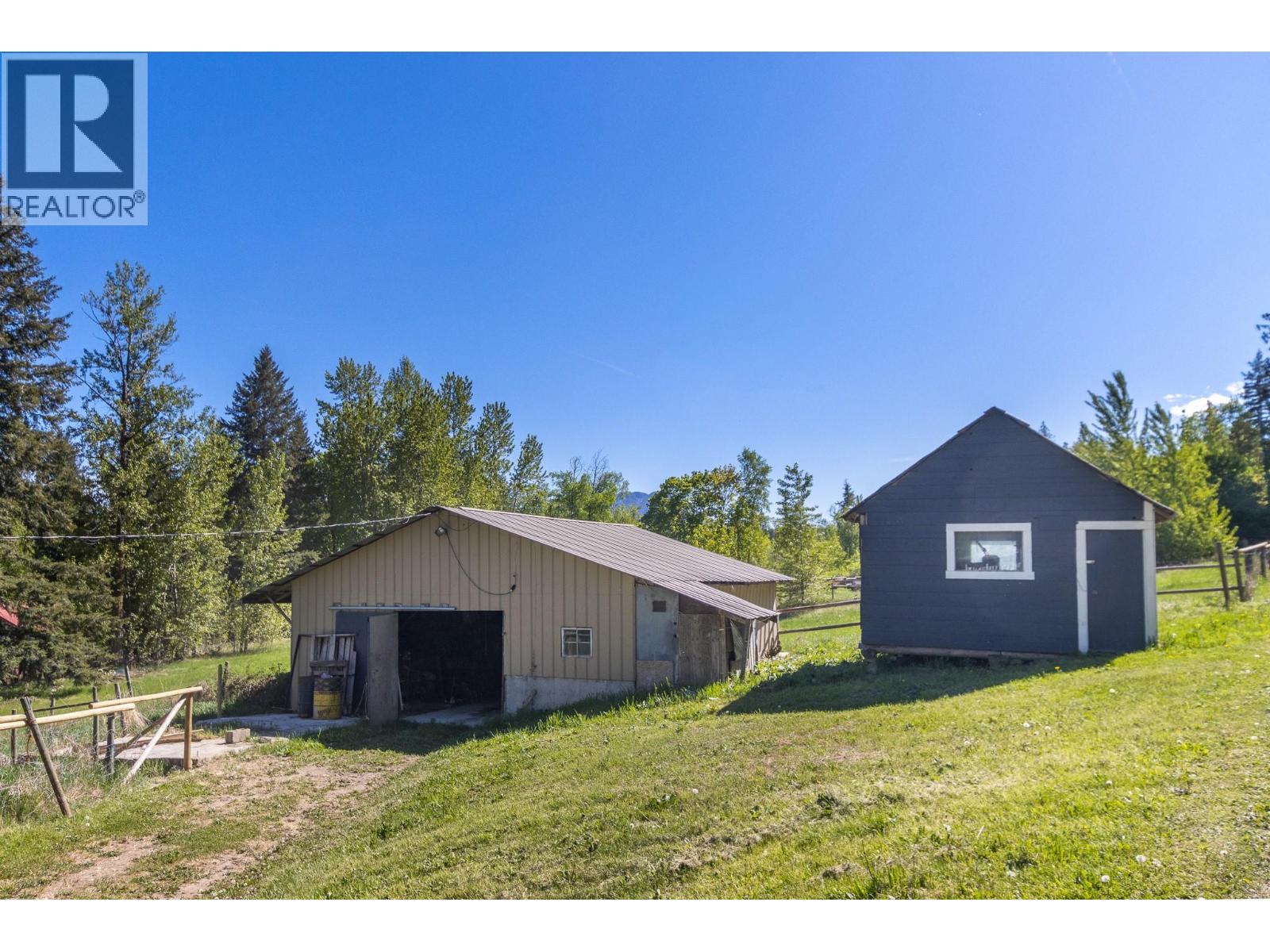  3591 65 Avenue Northwest, Salmon Arm