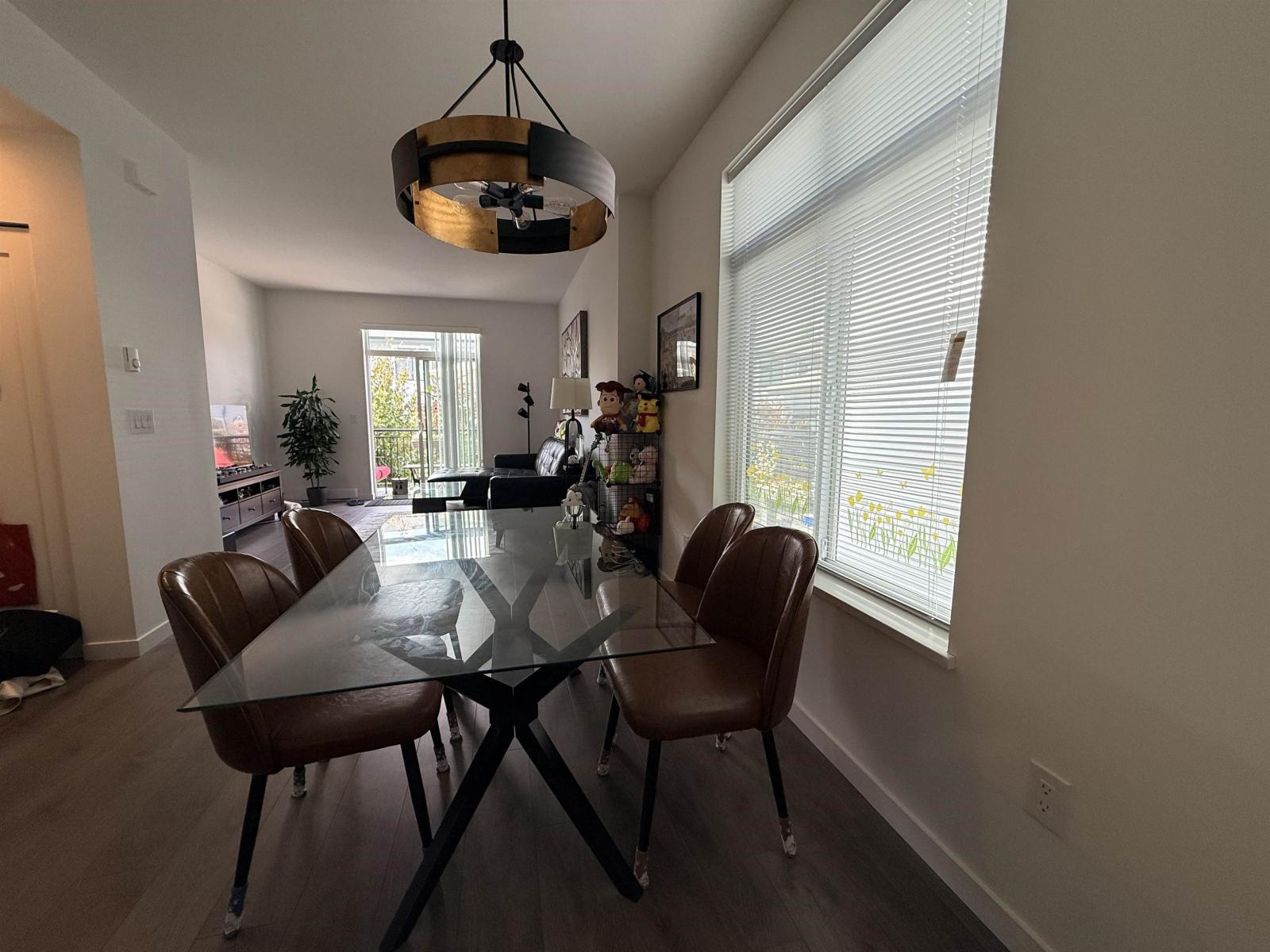 124 15235 SITKA AVENUE, Surrey