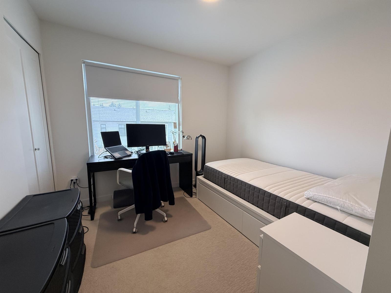 124 15235 SITKA AVENUE, Surrey