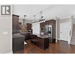 5pc Bathroom - 1596 Coalbanks Boulevard W, Lethbridge, AB T1J5B6 Photo 9