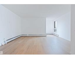 #1 10032 113 St Nw, Edmonton, AB T5K1N8 Photo 12