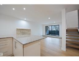 #1 10032 113 St Nw, Edmonton, AB T5K1N8 Photo 8