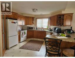 4pc Bathroom - 242 Mcnab Close, Drumheller, AB T0J0Y0 Photo 8