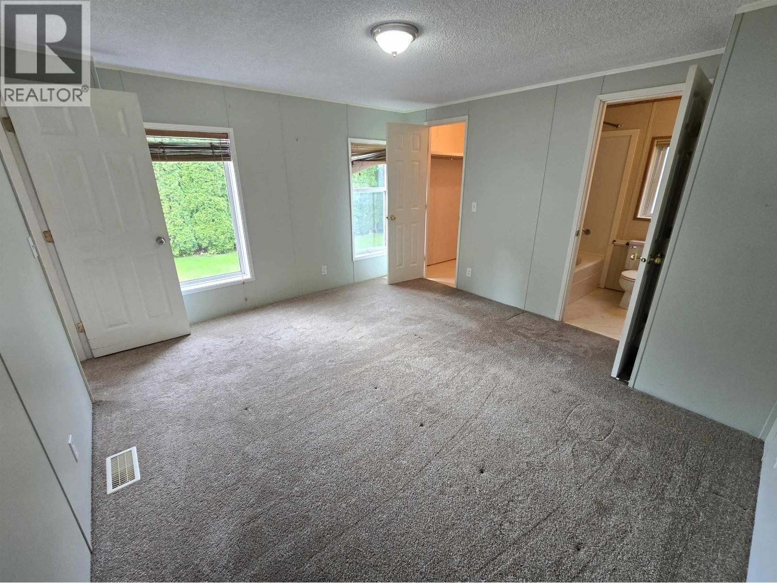 #54 4625 GRAHAM AVENUE - 12