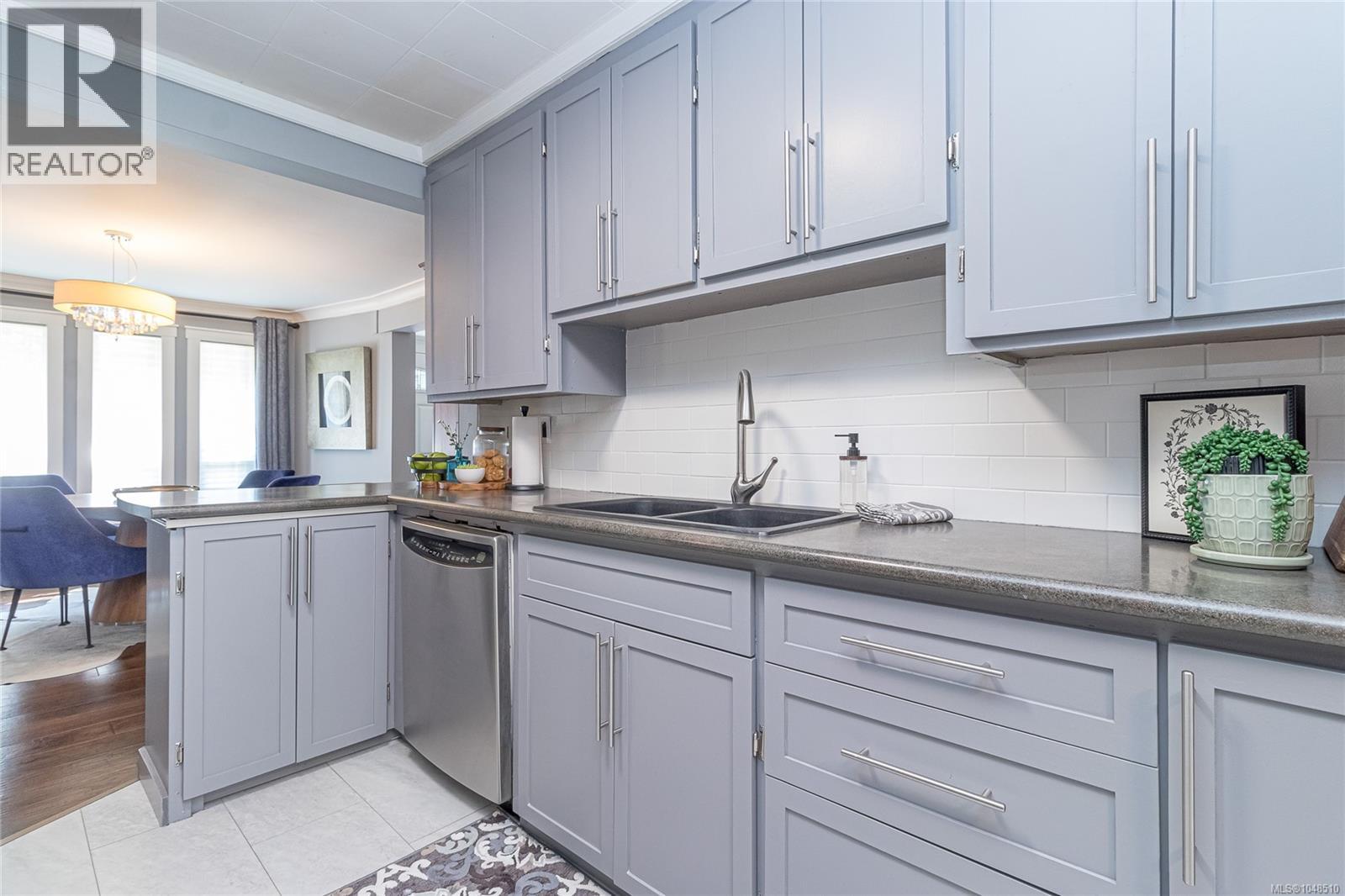 2971 Oak St, Chemainus