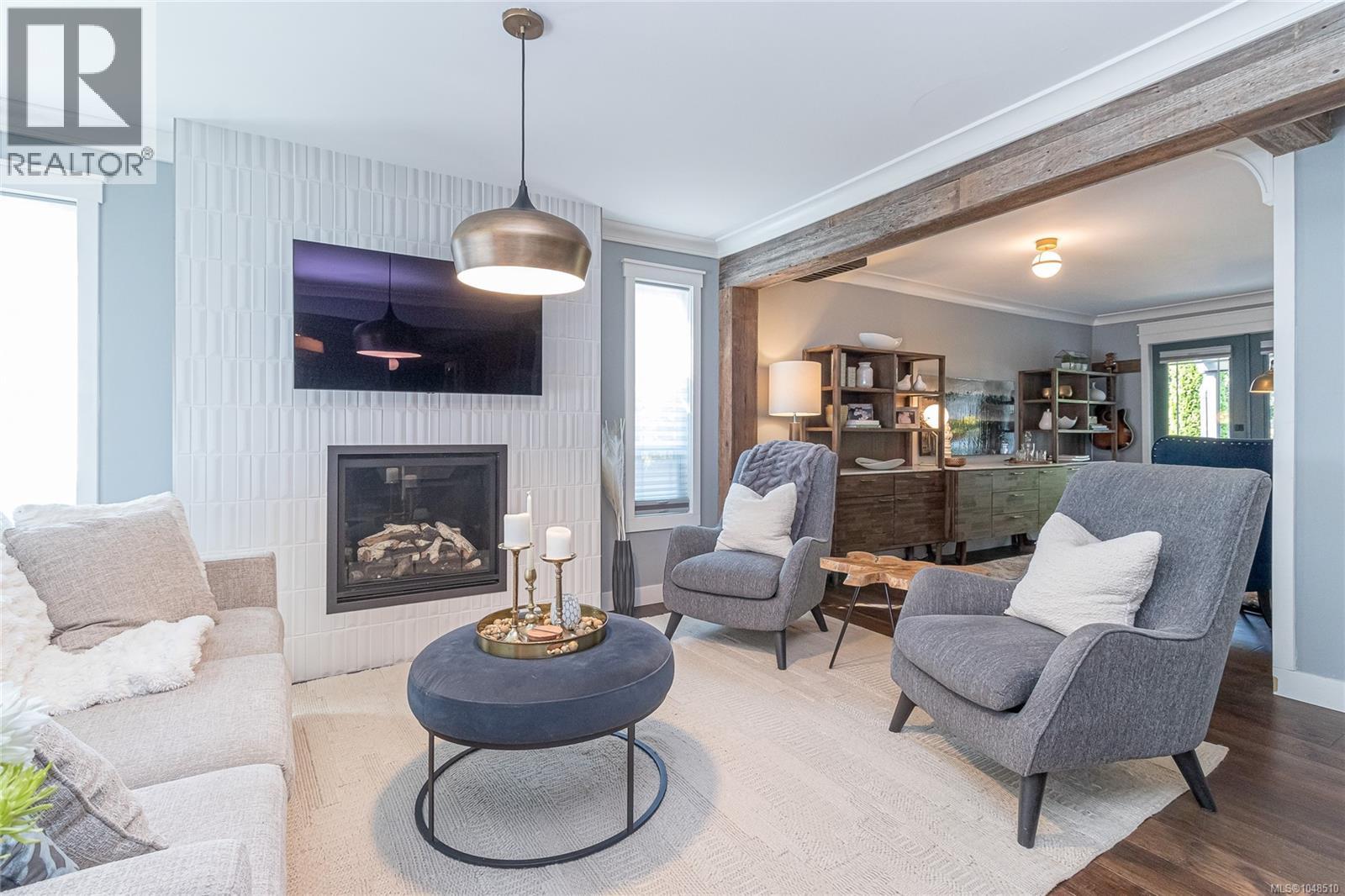 2971 Oak St - 9