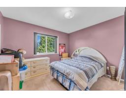 8020 Dominion Place, Surrey, BC V3W6B2 Photo 11