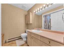 8020 Dominion Place, Surrey, BC V3W6B2 Photo 13