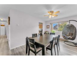 8020 Dominion Place, Surrey, BC V3W6B2 Photo 8