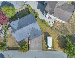 8020 Dominion Place, Surrey, BC V3W6B2 Photo 19