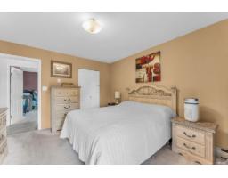 8020 Dominion Place, Surrey, BC V3W6B2 Photo 15