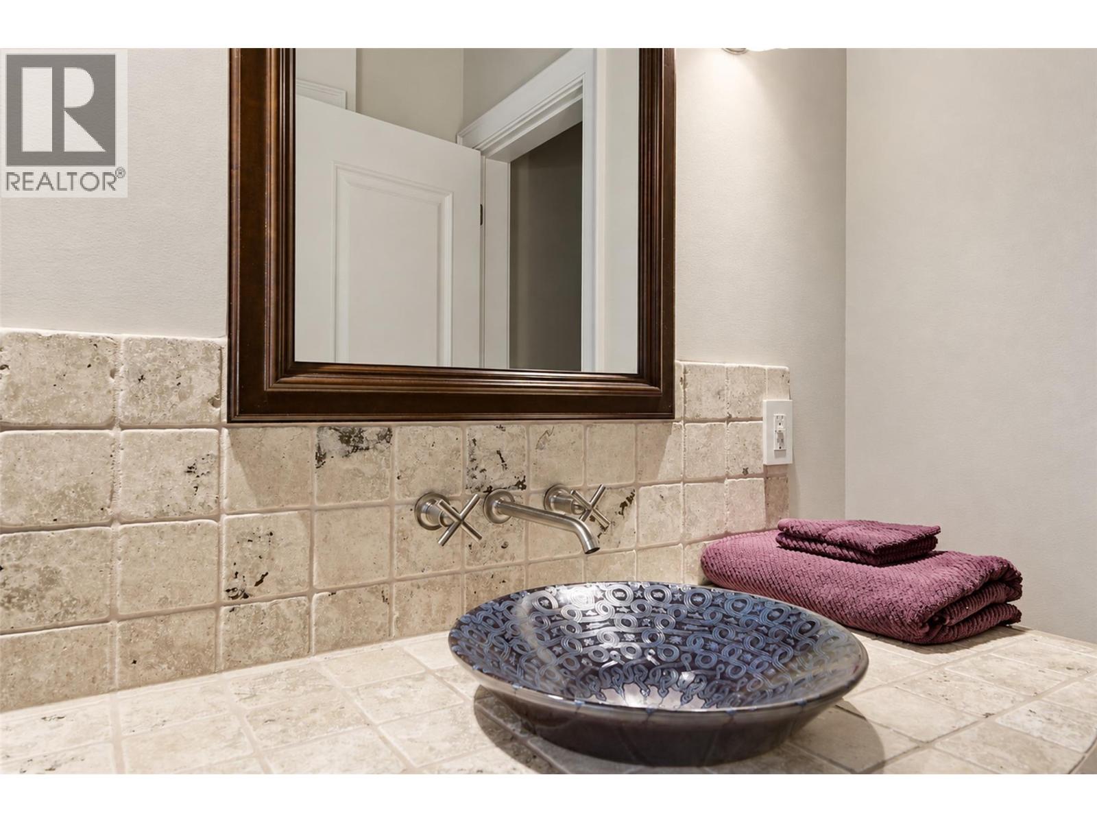 3673 Green Bay Landing, West Kelowna