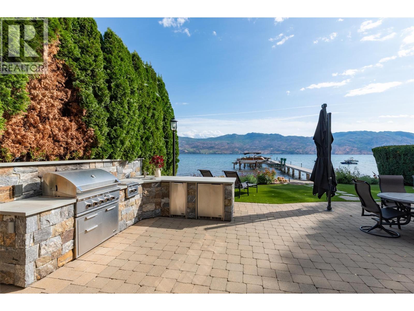 3673 Green Bay Landing, West Kelowna