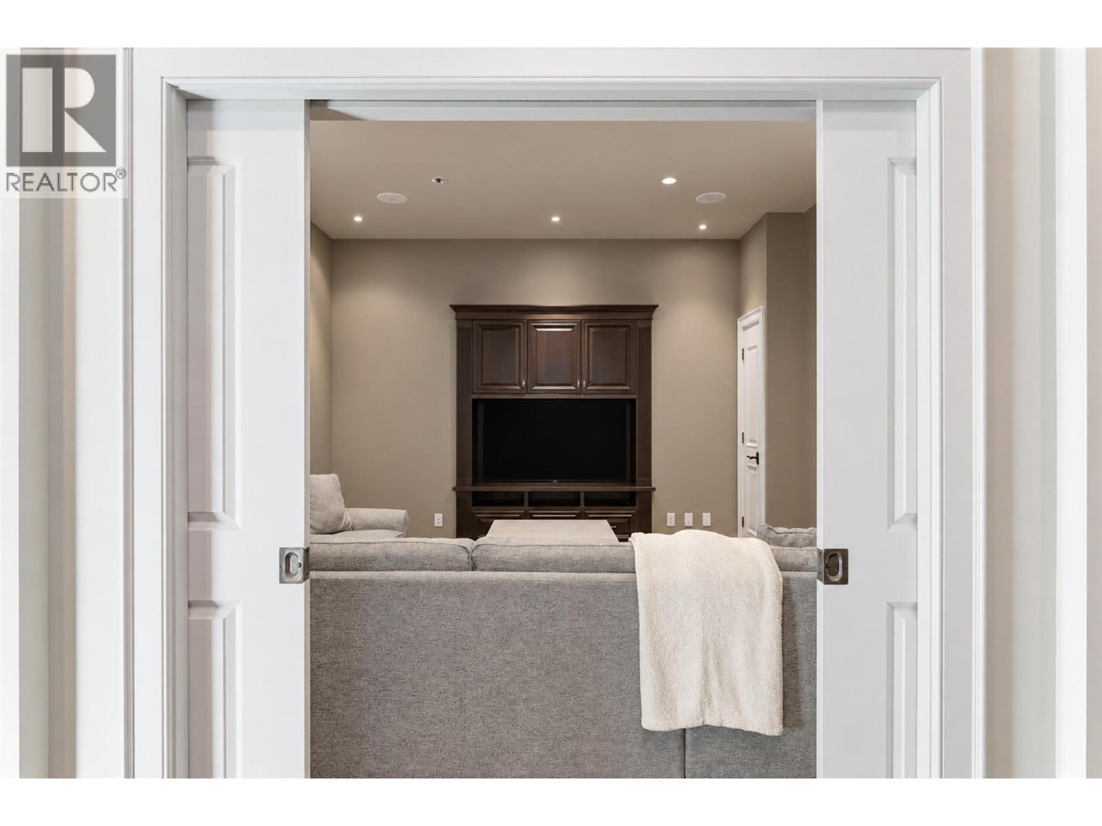 3673 Green Bay Landing, West Kelowna