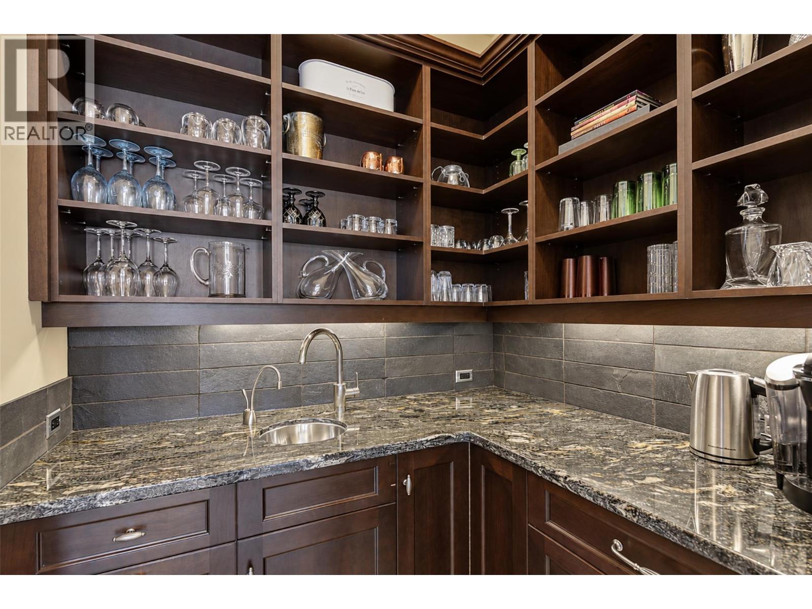 3673 Green Bay Landing, West Kelowna