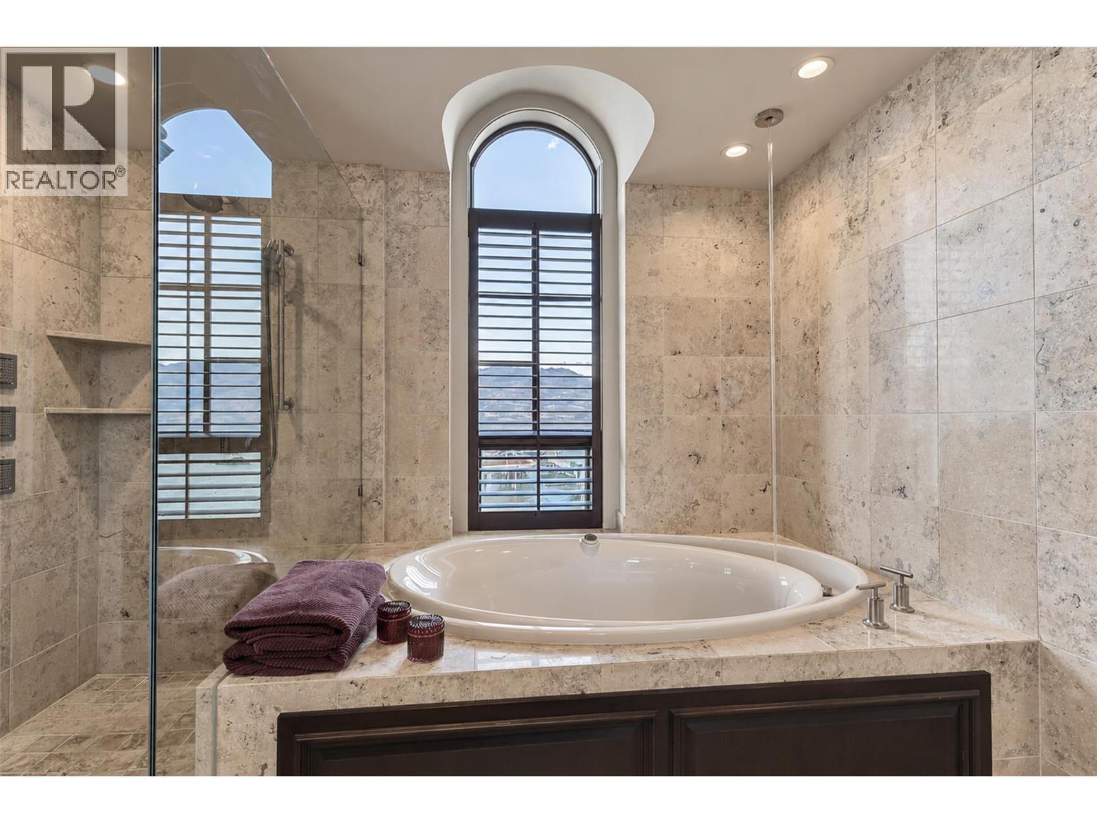 3673 Green Bay Landing, West Kelowna