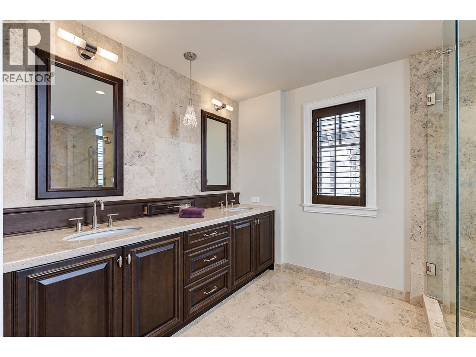 3673 Green Bay Landing, West Kelowna