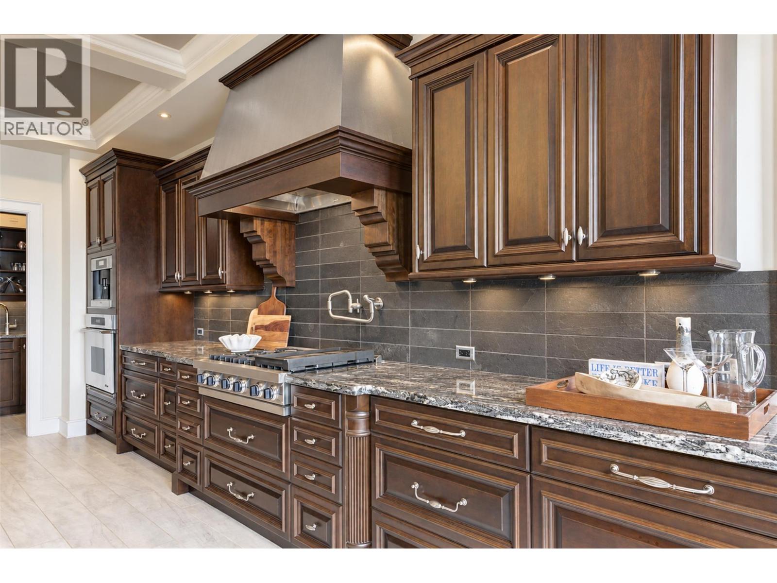 3673 Green Bay Landing, West Kelowna