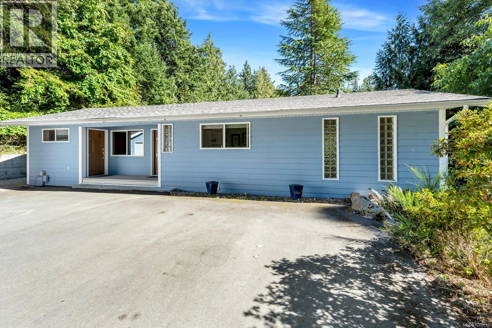 836 Walfred Rd - 3