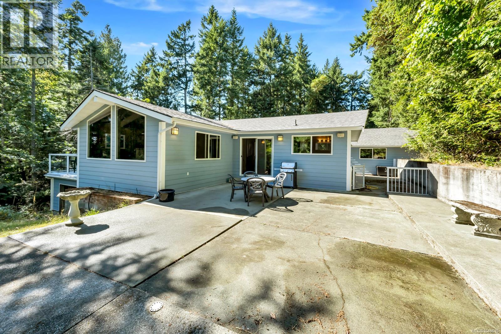 836 Walfred Rd - 10
