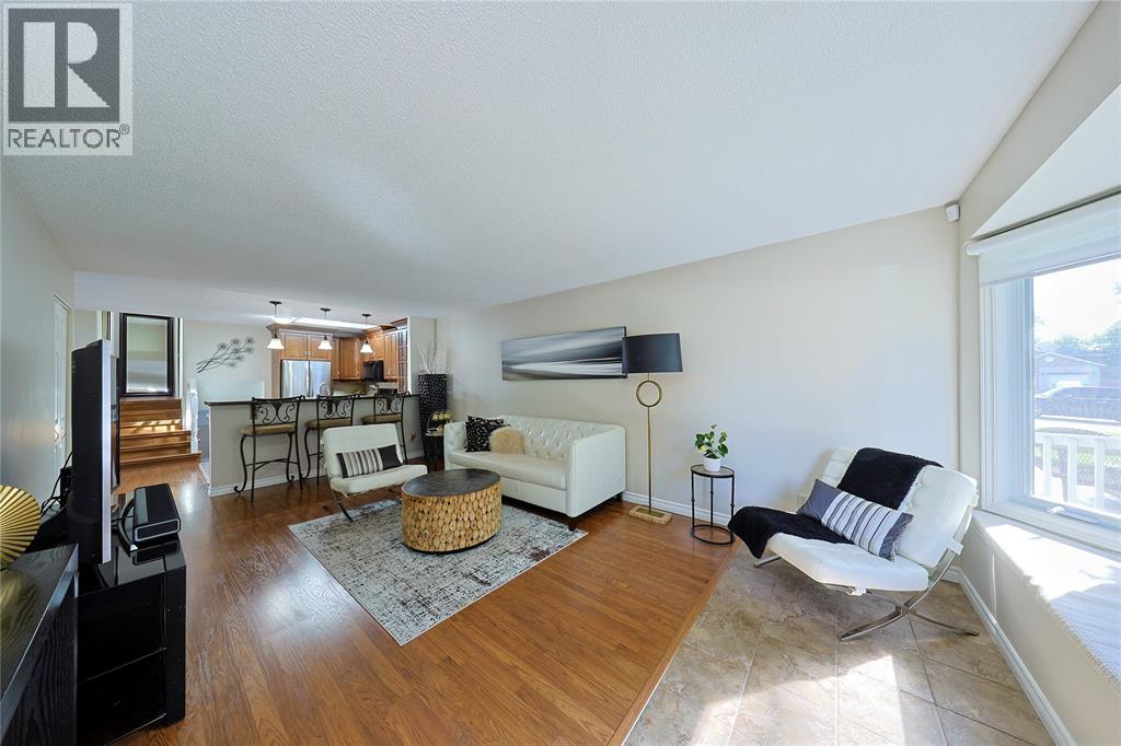 1234 Thistledown AVENUE - 3
