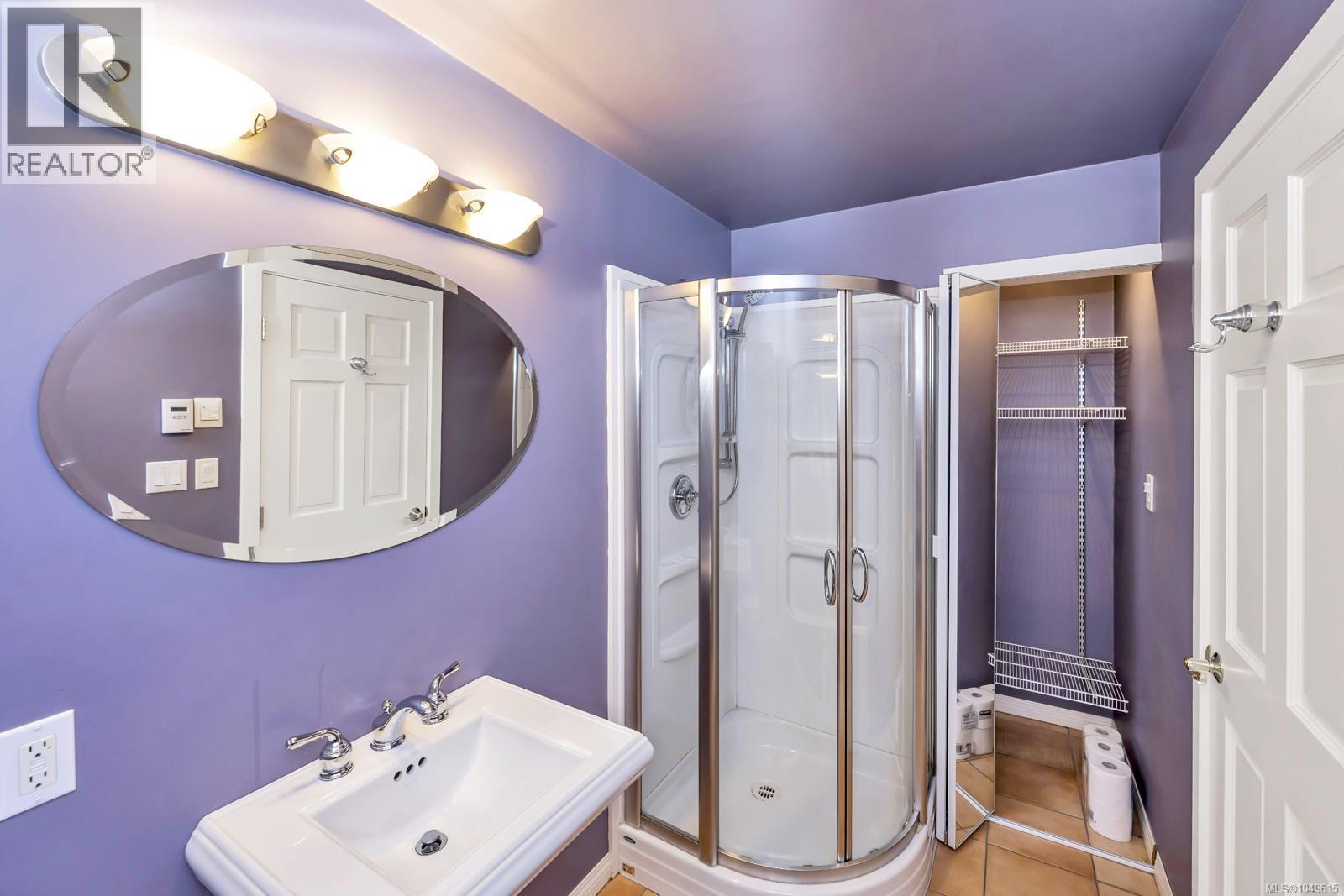 836 Walfred Rd, Langford