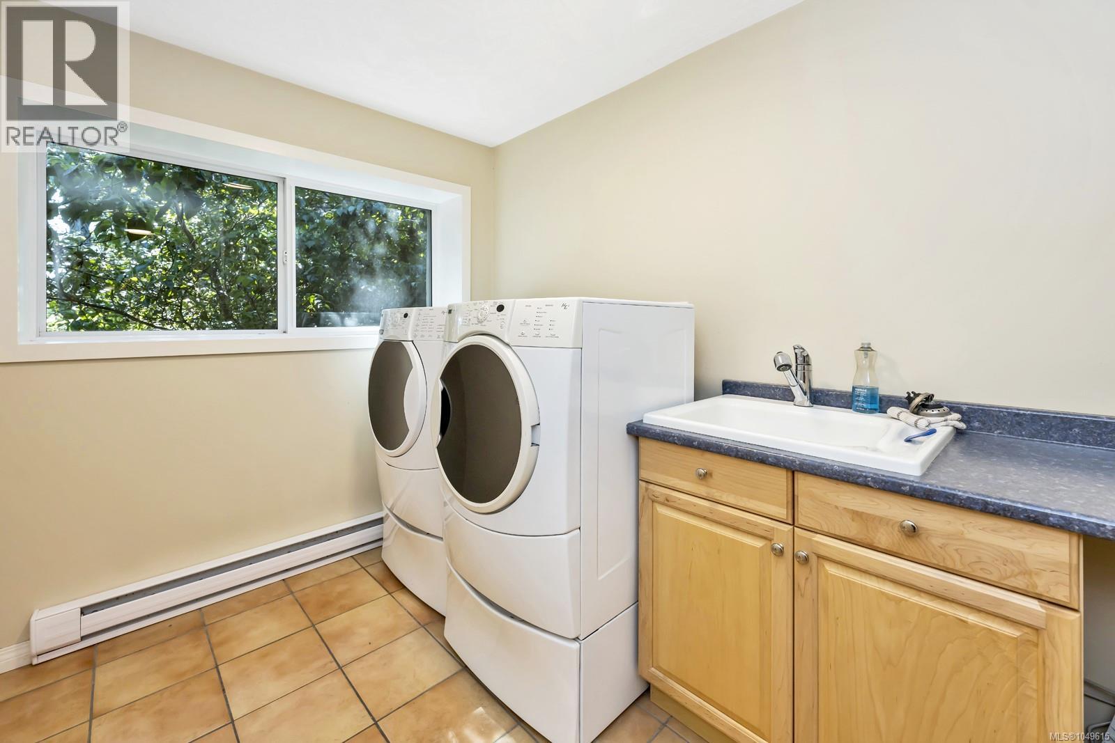 836 Walfred Rd - 23