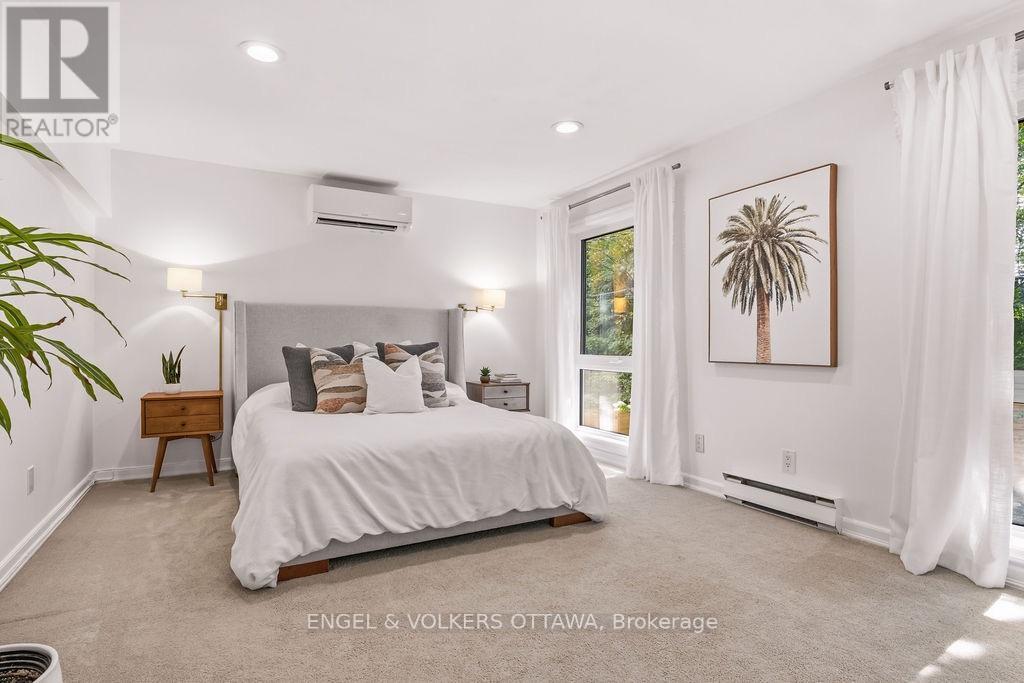 694 ISLAND PARK DRIVE - Image 22