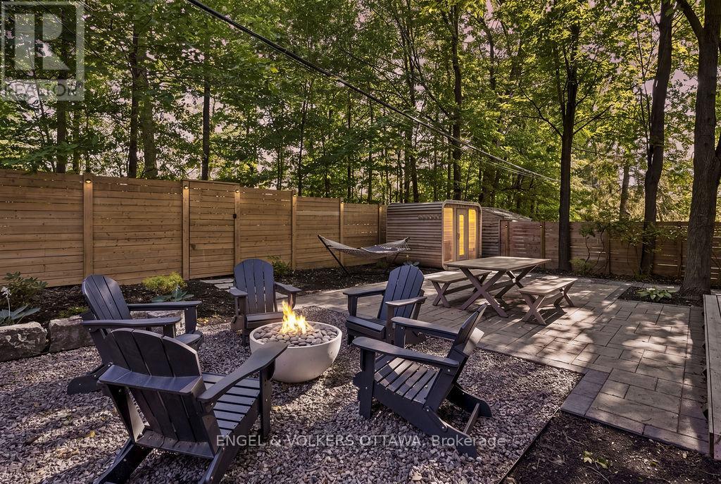 694 ISLAND PARK DRIVE - Image 37