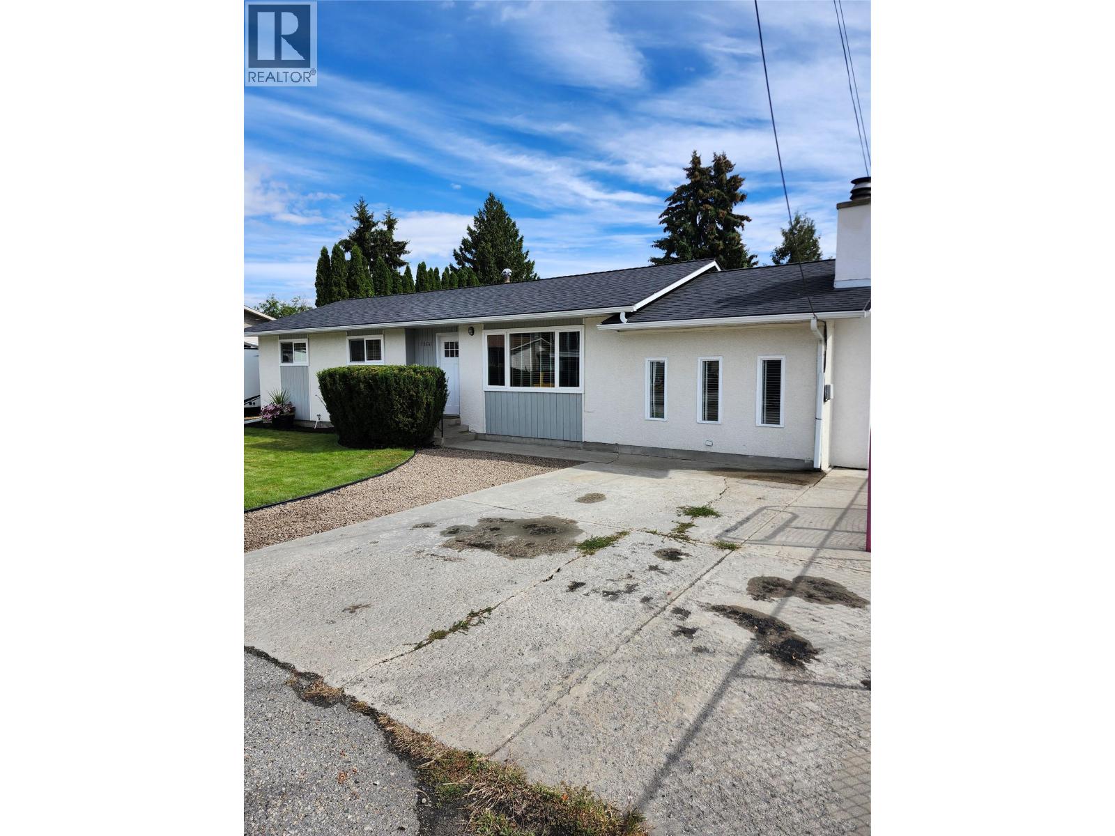 12261 Saunders Crescent, Summerland